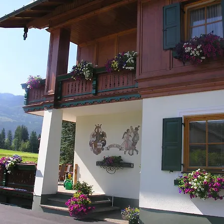 Koeberl Pensión 3*